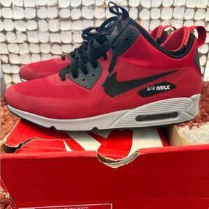 Men’s size 13 Nike Air Max 90 MD WNTR Men's Sneakers